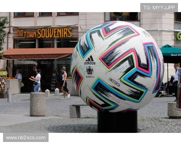 冬日街头足球明星时尚风采尽显引领潮流新风尚 冬日街头足球明星时尚风采尽显引领潮流新风尚