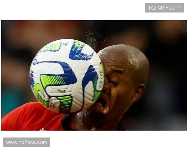 在日本街头偶遇足球明星的奇妙瞬间与拍照趣事分享