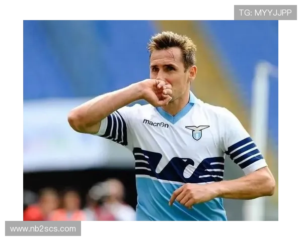 独特髌骨造就非凡足球之路的明星运动员故事 独特髌骨造就非凡足球之路的明星运动员故事